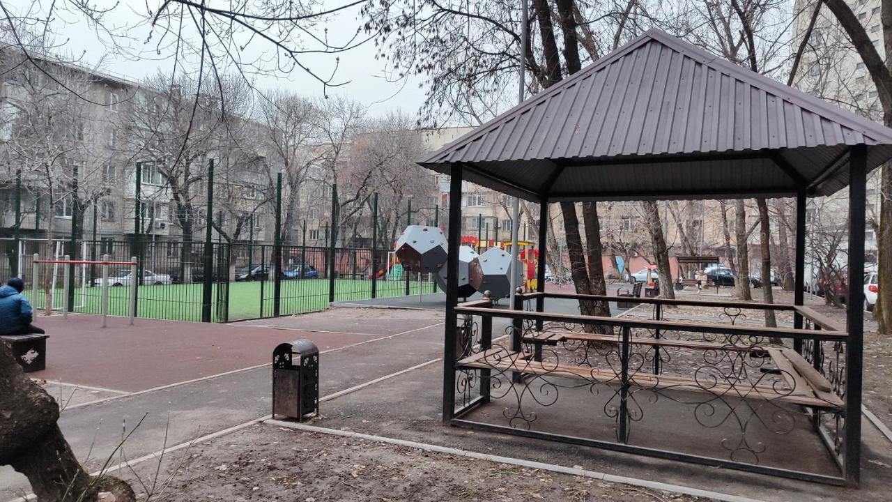 Золотой Квадрат 60 Кв2 Apartment Almaty Luaran gambar