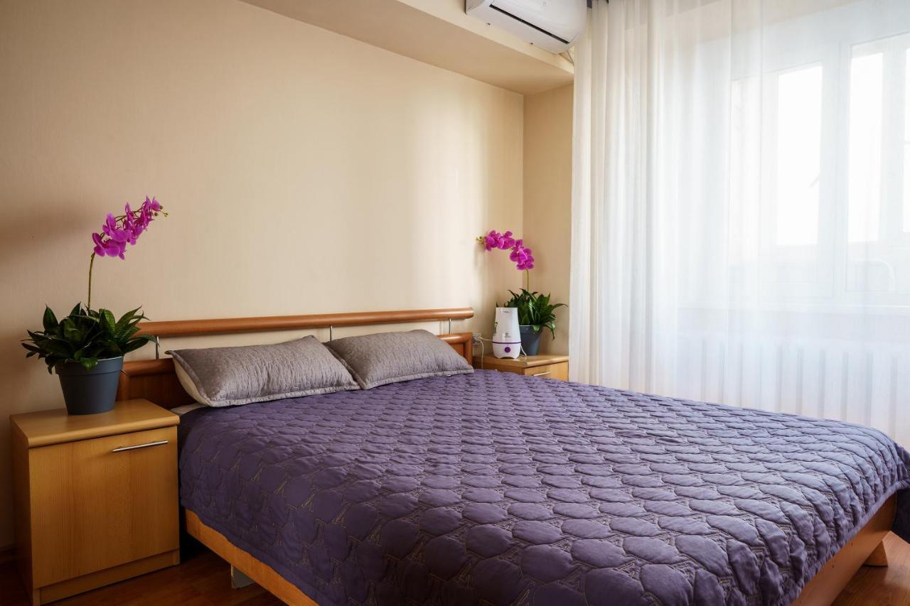 Золотой Квадрат 60 Кв2 Apartment Almaty Luaran gambar