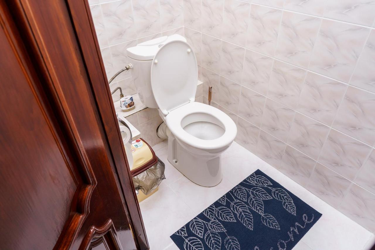 Золотой Квадрат 60 Кв2 Apartment Almaty Luaran gambar