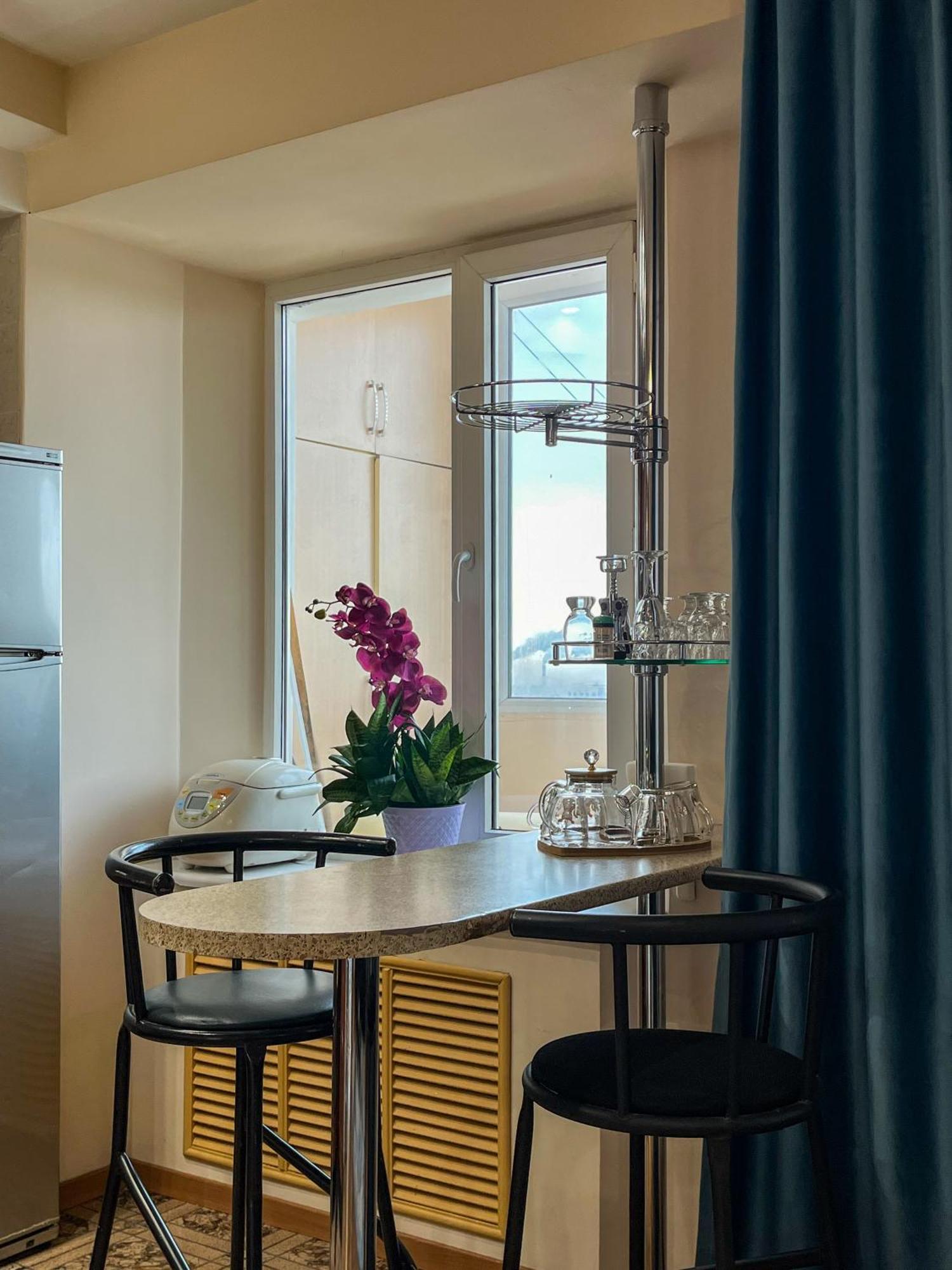 Золотой Квадрат 60 Кв2 Apartment Almaty Luaran gambar