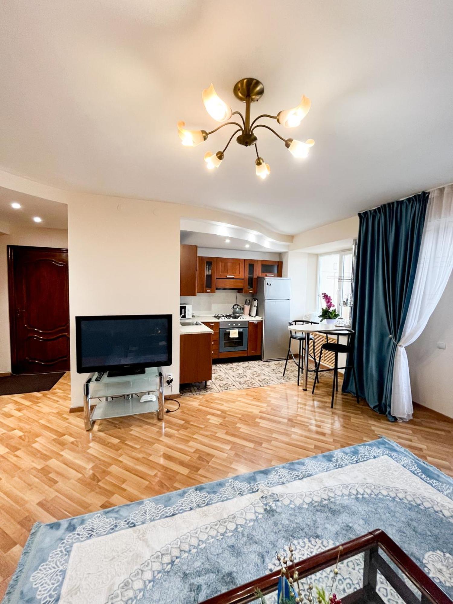 Золотой Квадрат 60 Кв2 Apartment Almaty Luaran gambar